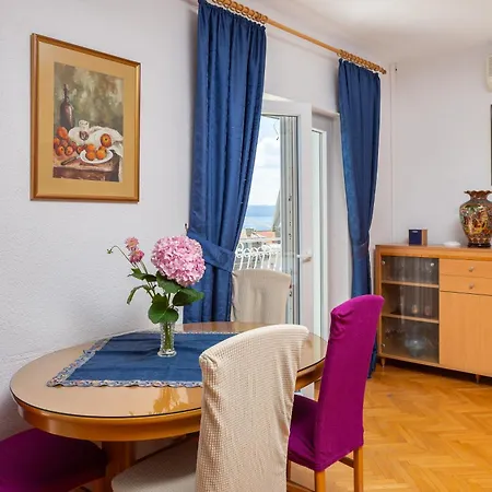 Magic Apartment *