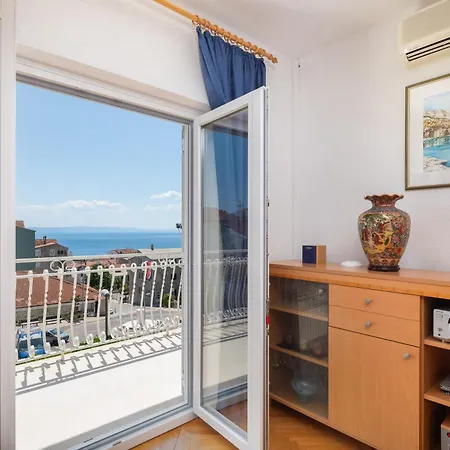 Magic Apartment