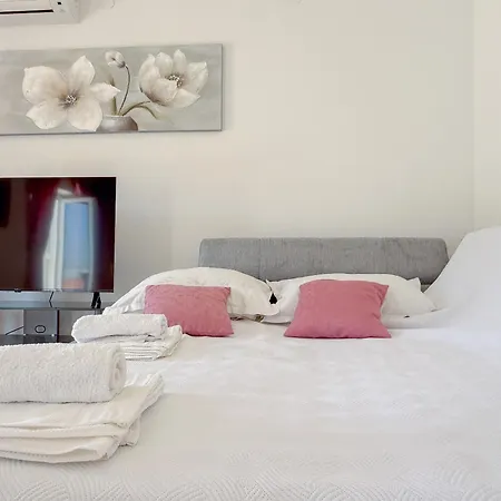 Magic Apartment *